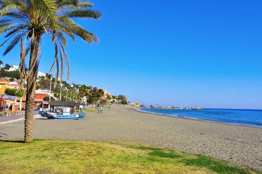 Apartamento El Bambu Cerca Del Mar مالقة المظهر الخارجي الصورة