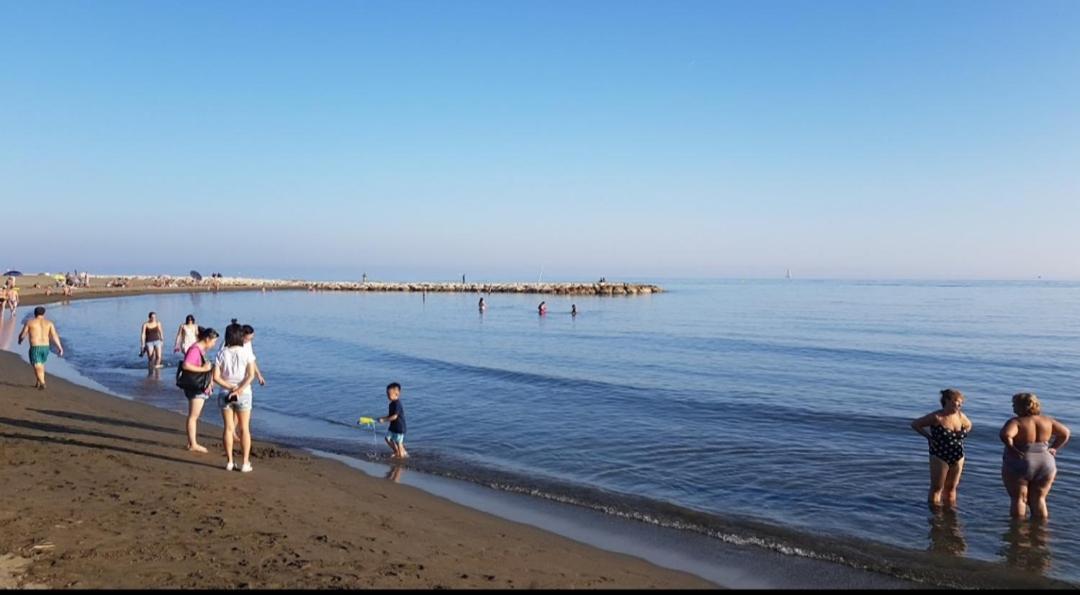 Apartamento El Bambu Cerca Del Mar مالقة المظهر الخارجي الصورة