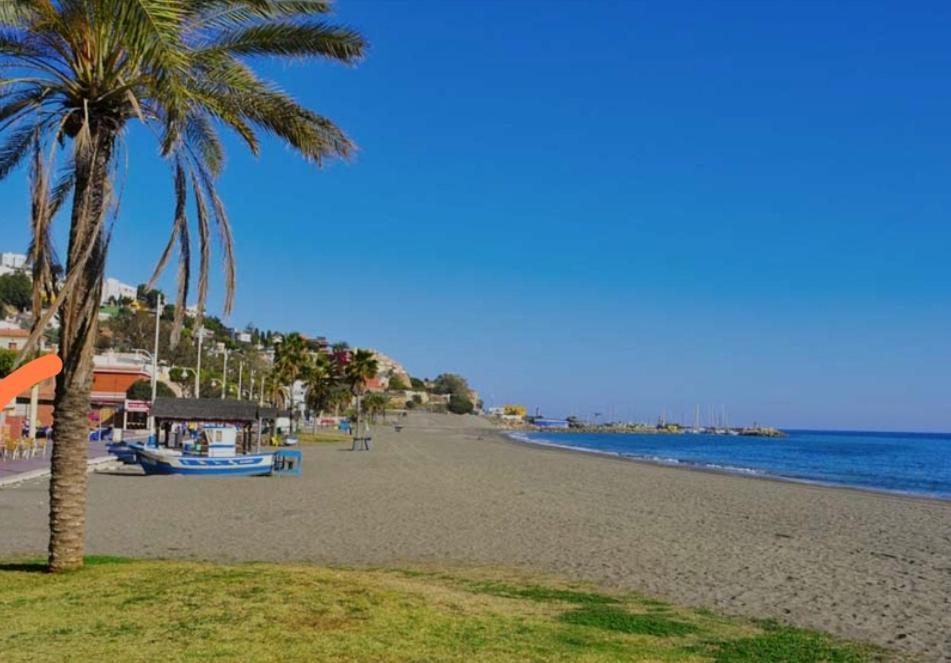 Apartamento El Bambu Cerca Del Mar مالقة المظهر الخارجي الصورة