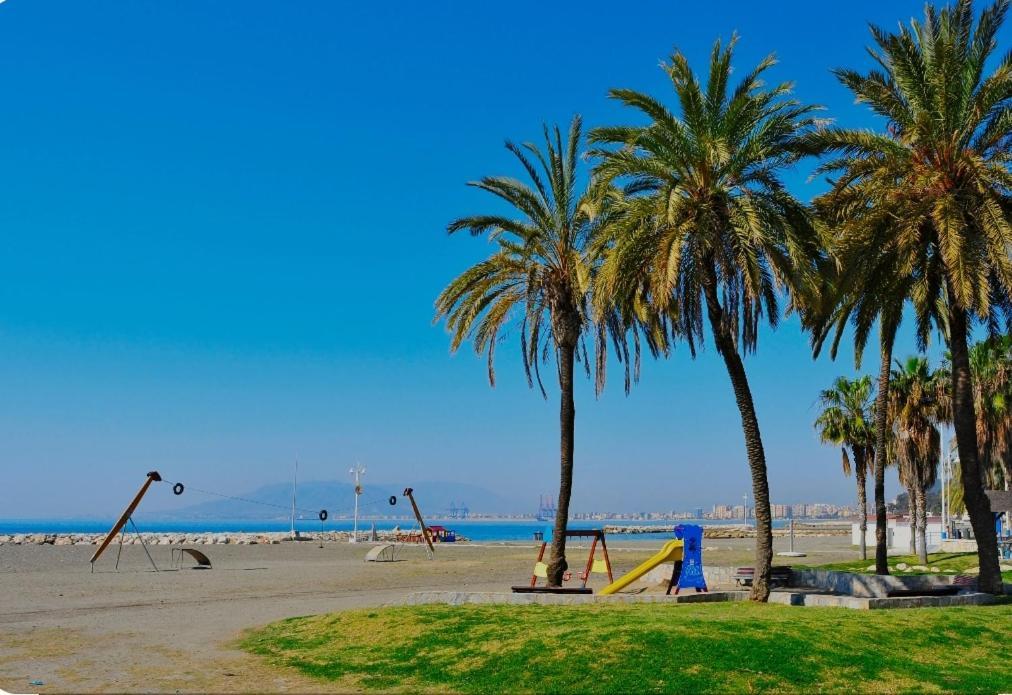 Apartamento El Bambu Cerca Del Mar مالقة المظهر الخارجي الصورة